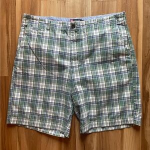 Chaps Men’s Blue & Green Plaid Shorts size 40